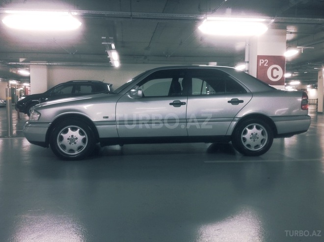 Mercedes C 200 1996, 156,000 km - 2.0 l - Bakı