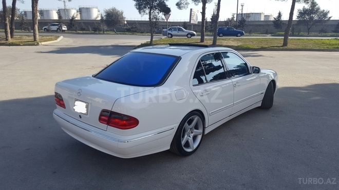 Mercedes E 320 2000, 168,950 km - 3.2 l - Bakı