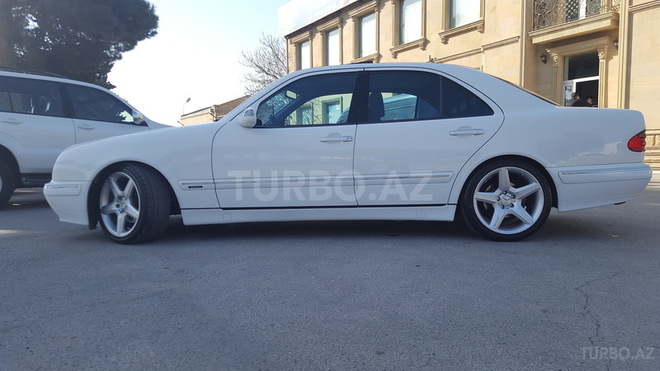 Mercedes E 320 2000, 168,950 km - 3.2 l - Bakı