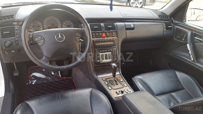 Mercedes E 320 2000, 168,950 km - 3.2 l - Bakı
