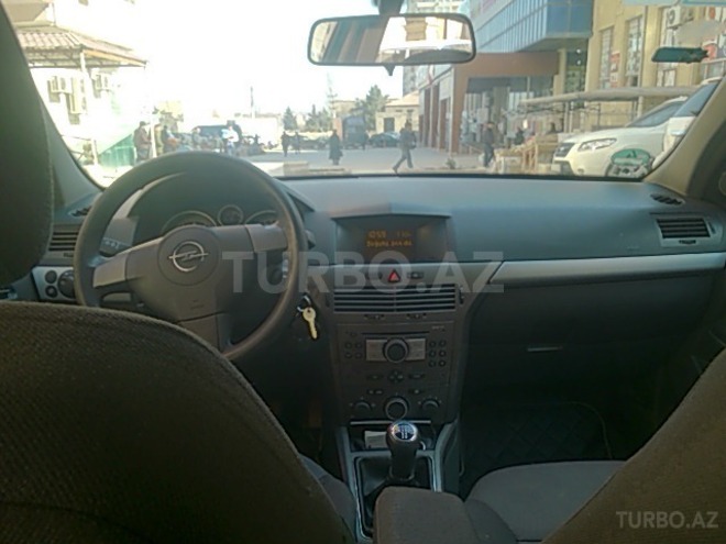 Opel Astra 2004, 246,000 km - 1.4 l - Bakı