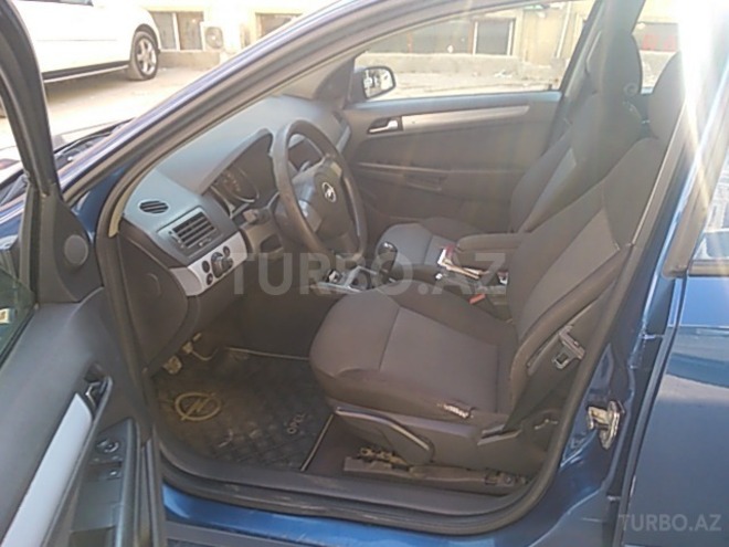 Opel Astra 2004, 246,000 km - 1.4 l - Bakı