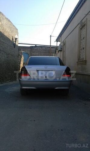 Mercedes C 240 1997, 210,000 km - 2.4 l - Bakı