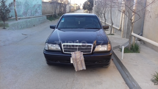 Mercedes C 220 1995, 250,000 km - 2.2 л - Bakı