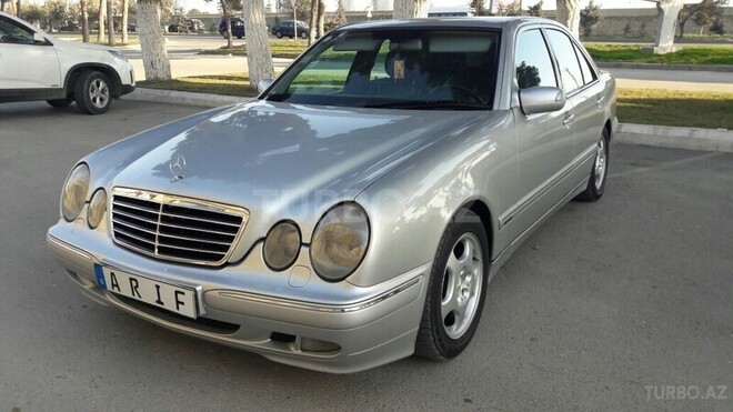 Mercedes E 270 2001, 276,000 km - 2.7 l - Bakı