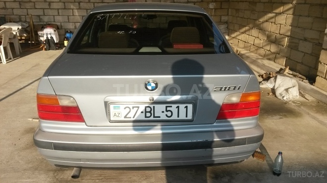 BMW 318 1997, 375,000 km - 1.8 l - Xaçmaz