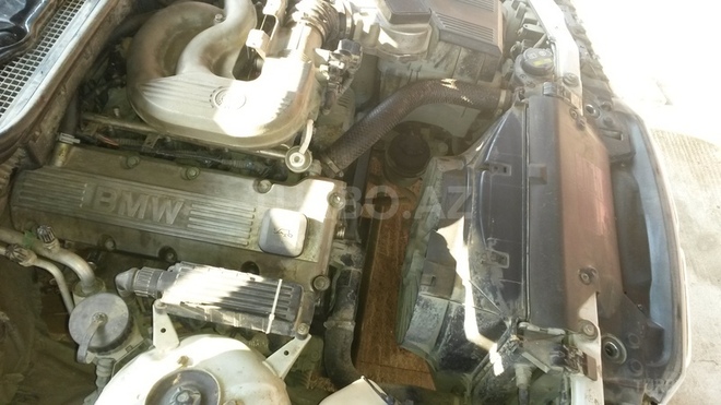 BMW 318 1997, 375,000 km - 1.8 l - Xaçmaz