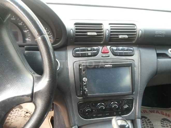 Mercedes C 240 2002, 121,900 km - 2.6 l - Bakı