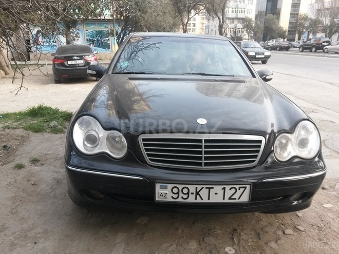 Mercedes C 240 2002, 121,900 km - 2.6 l - Bakı