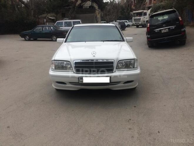 Mercedes C 180 1997, 319,000 km - 1.8 л - Bakı