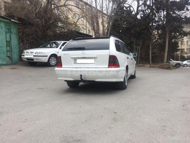Mercedes C 180 1997, 319,000 km - 1.8 л - Bakı