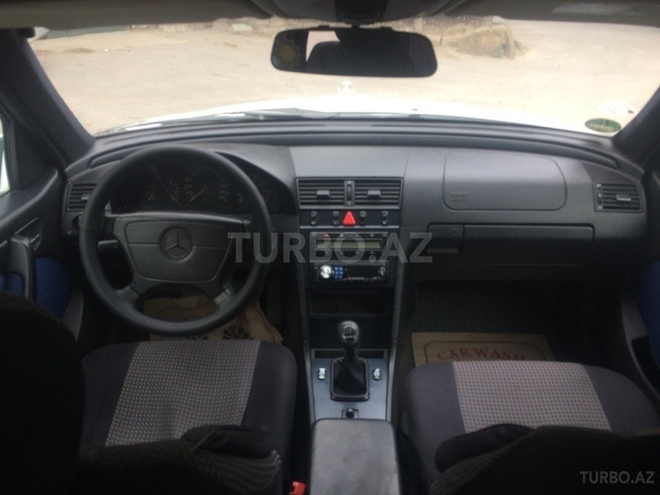 Mercedes C 180 1997, 319,000 km - 1.8 л - Bakı