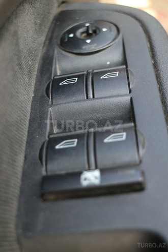 Ford Focus 2005, 267,000 km - 1.6 l - Gəncə
