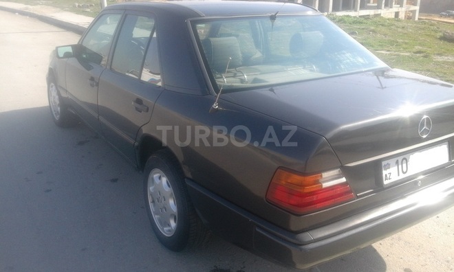 Mercedes  1991, 2,750,000 km - 0.3 л - Bakı