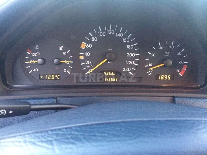 Mercedes E 200 1998, 146,000 km - 2.0 л - Bakı