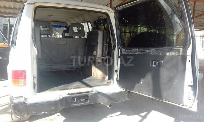 Mitsubishi Pajero 1987, 377,000 km - 2.5 l - Sumqayıt