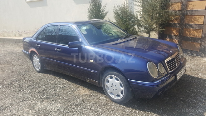 Mercedes E 220 1996, 345,000 km - 2.2 l - Bakı