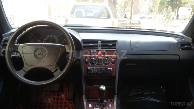 Mercedes C 180 1998, 297,000 km - 1.8 l - Sumqayıt
