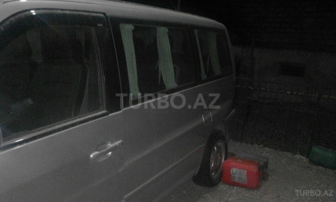 Mercedes Vito 2001, 10,000 km - 0.2 l - Yevlax