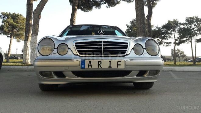 Mercedes E 270 2001, 270,000 km - 2.7 l - Bakı