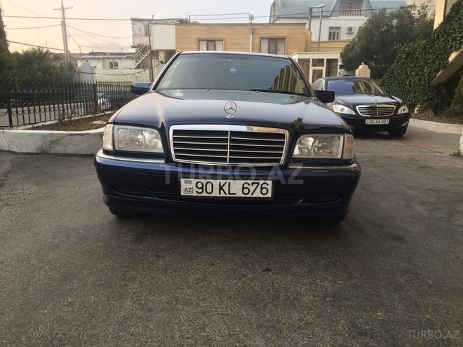 Mercedes C 200 1999, 360,000 km - 2.0 л - Bakı