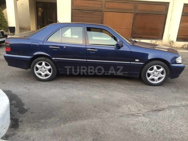 Mercedes C 200 1999, 360,000 km - 2.0 л - Bakı