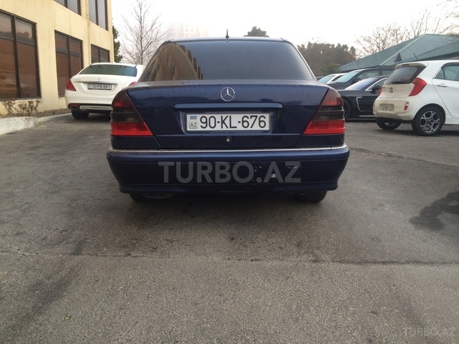 Mercedes C 200 1999, 360,000 km - 2.0 л - Bakı