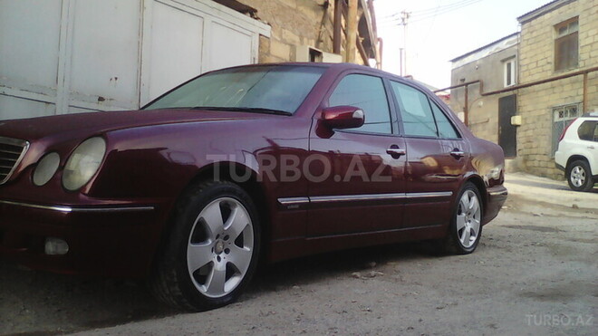 Mercedes E 200 2002, 219,990 km - 2.1 l - Bakı