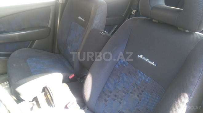 Mitsubishi Airtrek 2003, 186,900 km - 2.0 l - Quba