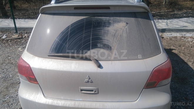 Mitsubishi Airtrek 2003, 186,950 km - 2.0 l - Quba