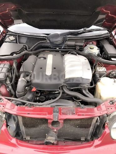 Mercedes E 220 2001, 304,149 km - 2.2 l - Saatlı