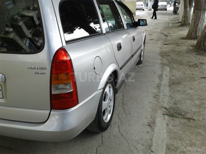 Opel Astra 2000, 320,000 km - 1.6 l - Bakı