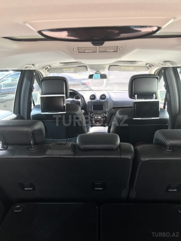 Mercedes GL 550 2010, 67,000 km - 5.5 л - Bakı