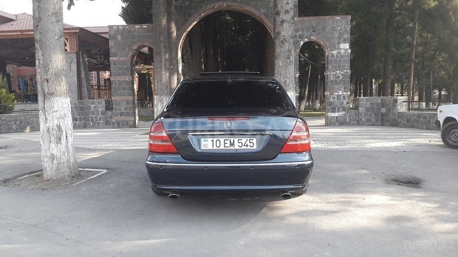 Mercedes E 320 2004, 198,000 km - 3.2 л - Bakı