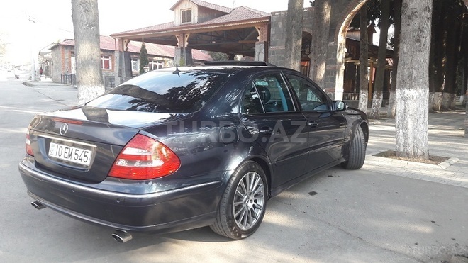 Mercedes E 320 2004, 198,000 km - 3.2 л - Bakı