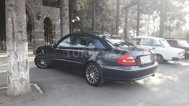 Mercedes E 320 2004, 198,000 km - 3.2 л - Bakı