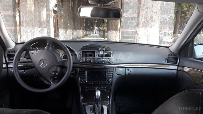 Mercedes E 320 2004, 198,000 km - 3.2 л - Bakı