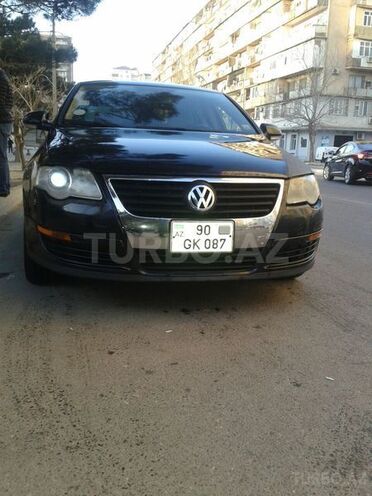 Volkswagen Passat 2005, 280,000 km - 2.0 l - Bakı