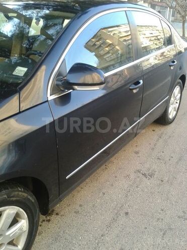 Volkswagen Passat 2005, 280,000 km - 2.0 l - Bakı