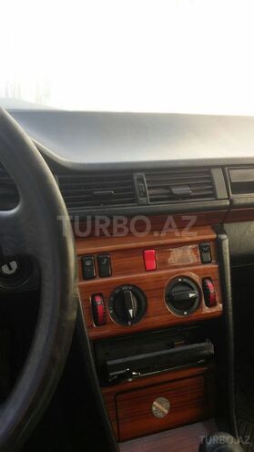 Mercedes E 200 1993, 494,000 km - 2.0 l - Bakı
