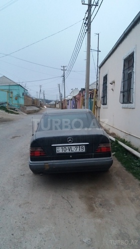 Mercedes E 200 1993, 494,000 km - 2.0 l - Bakı