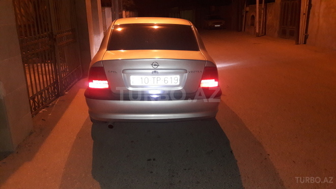Opel Vectra 1997, 120,000 km - 1.8 l - Bakı