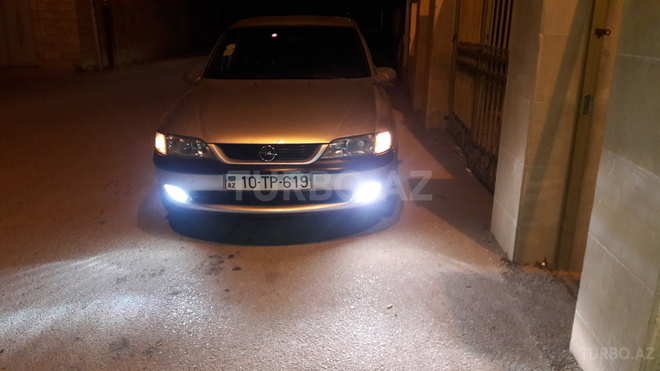 Opel Vectra 1997, 120,000 km - 1.8 l - Bakı