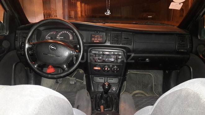 Opel Vectra 1997, 120,000 km - 1.8 l - Bakı