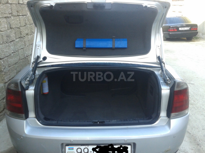 Opel Vectra 2003, 240,000 km - 2.2 l - Bakı