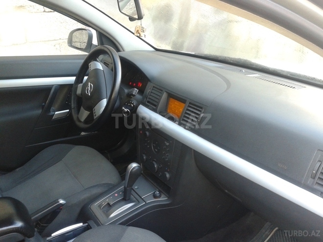 Opel Vectra 2003, 240,000 km - 2.2 l - Bakı