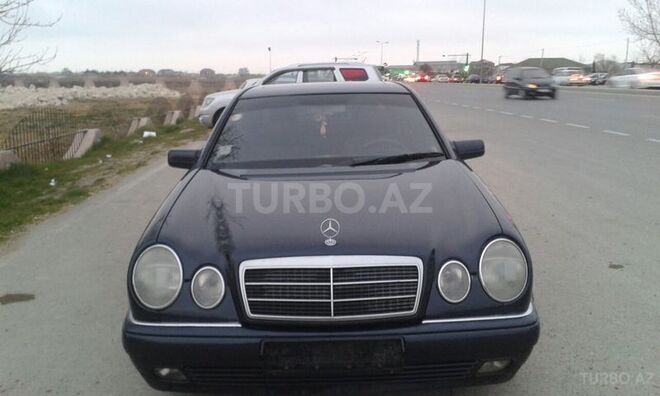 Mercedes E 230 1997, 210,000 km - 2.3 l - Bakı