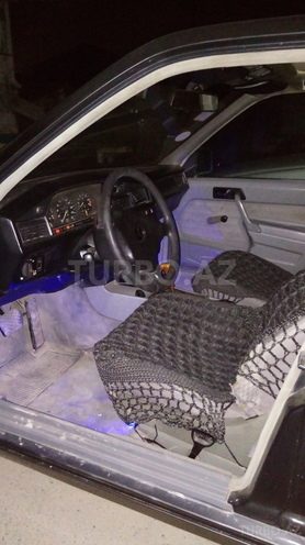 Mercedes 190 1988, 52,095 km - 2.0 l - Bakı
