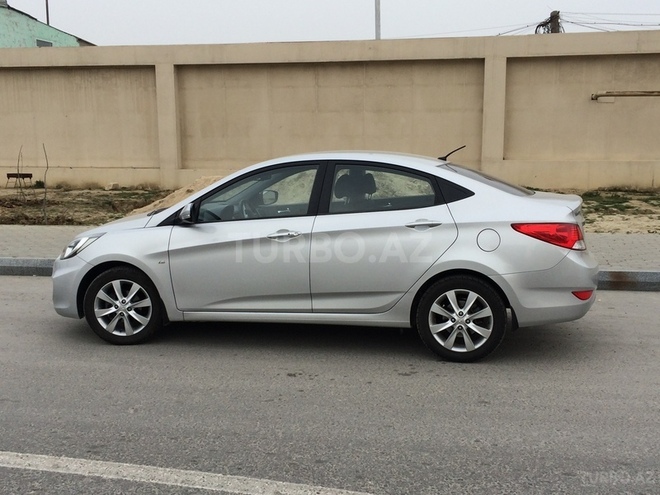Hyundai Accent 2011, 61,321 km - 1.6 l - Bakı