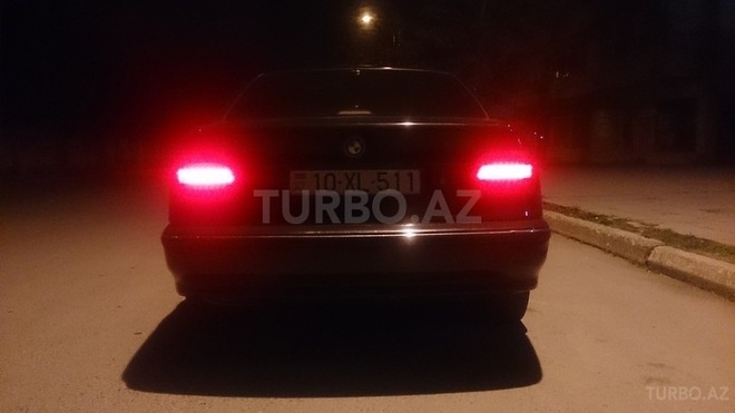 BMW 520 1997, 410,000 km - 0.2 л - Bakı